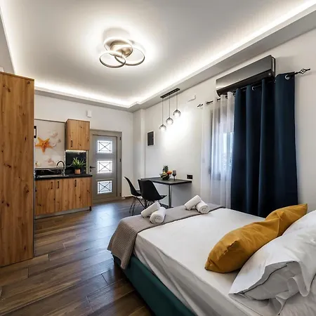 Apartment Seaside In Agkisaras 2 *