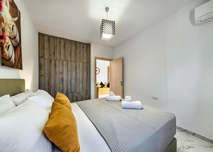 Seaside In Agkisaras 2 *