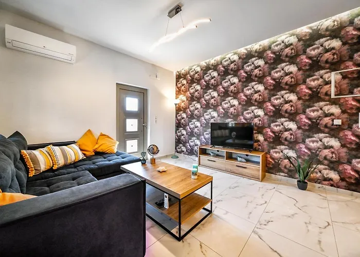 Seaside In Agkisaras 2